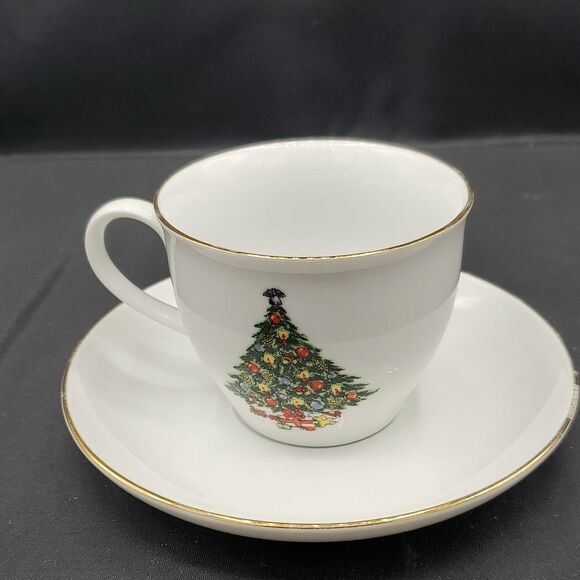 Jamestown China Christmas Tree Cup and Saucer with Gold Trim - Picture 1 of 7